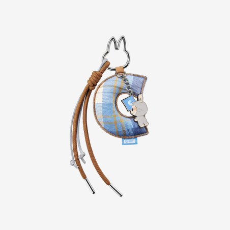 THE MONSTERS – Colección “Clavito de Amor” Colgantes de Letras en Caja